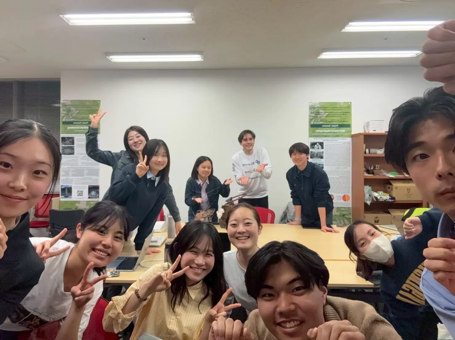 ミーティング後の実行委員の記念写真